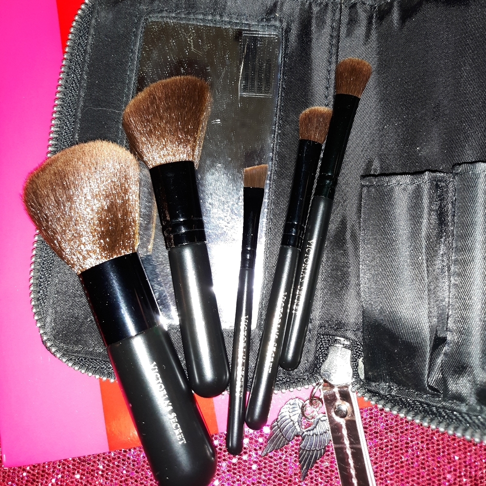 Vintage VS Purse/Tote Makeup 5 piece brush set